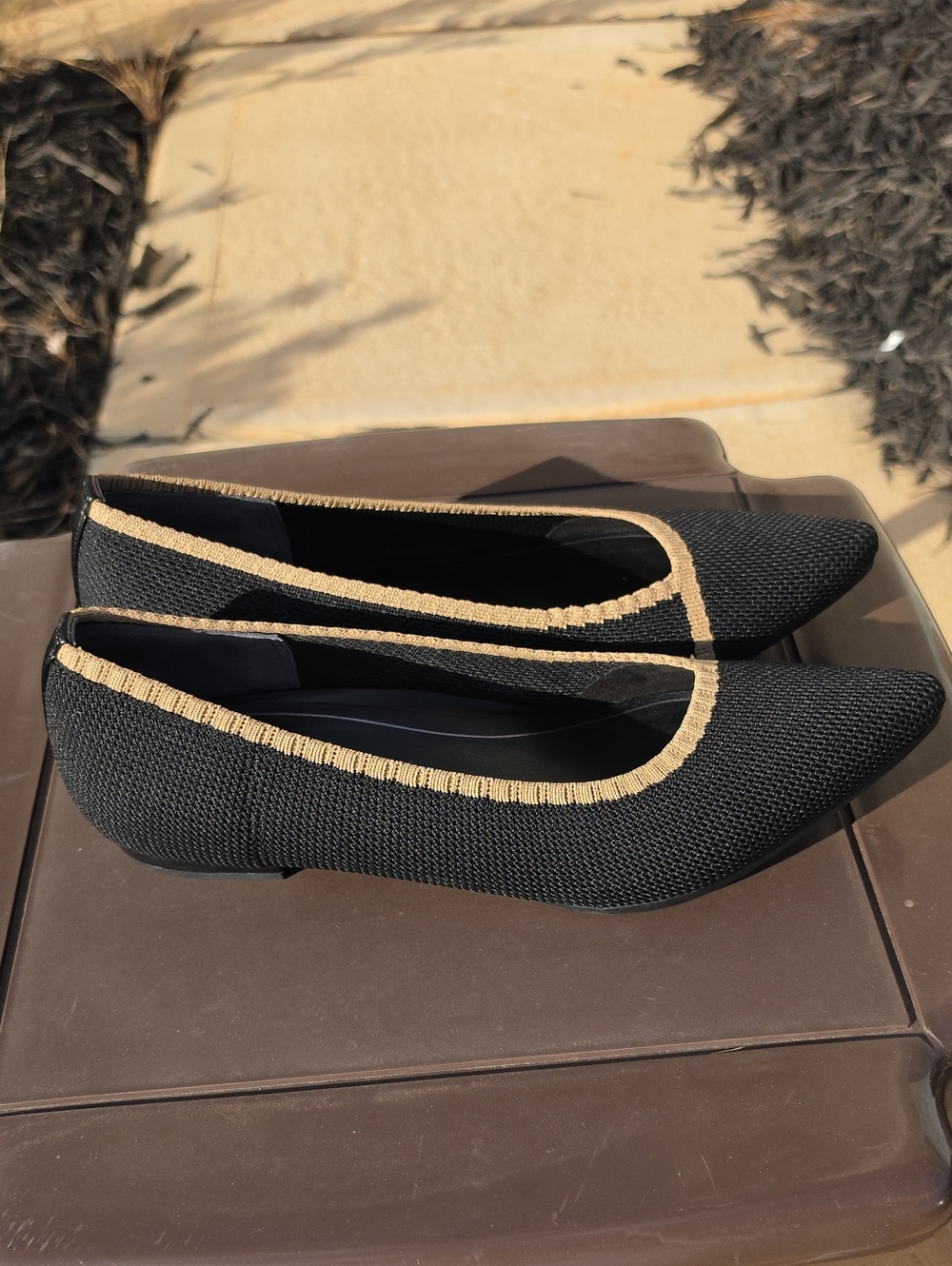Vionic Womens Dahlia Black/Tan Knit Beige Slip On Pointy Toe Flat Shoes Size 10